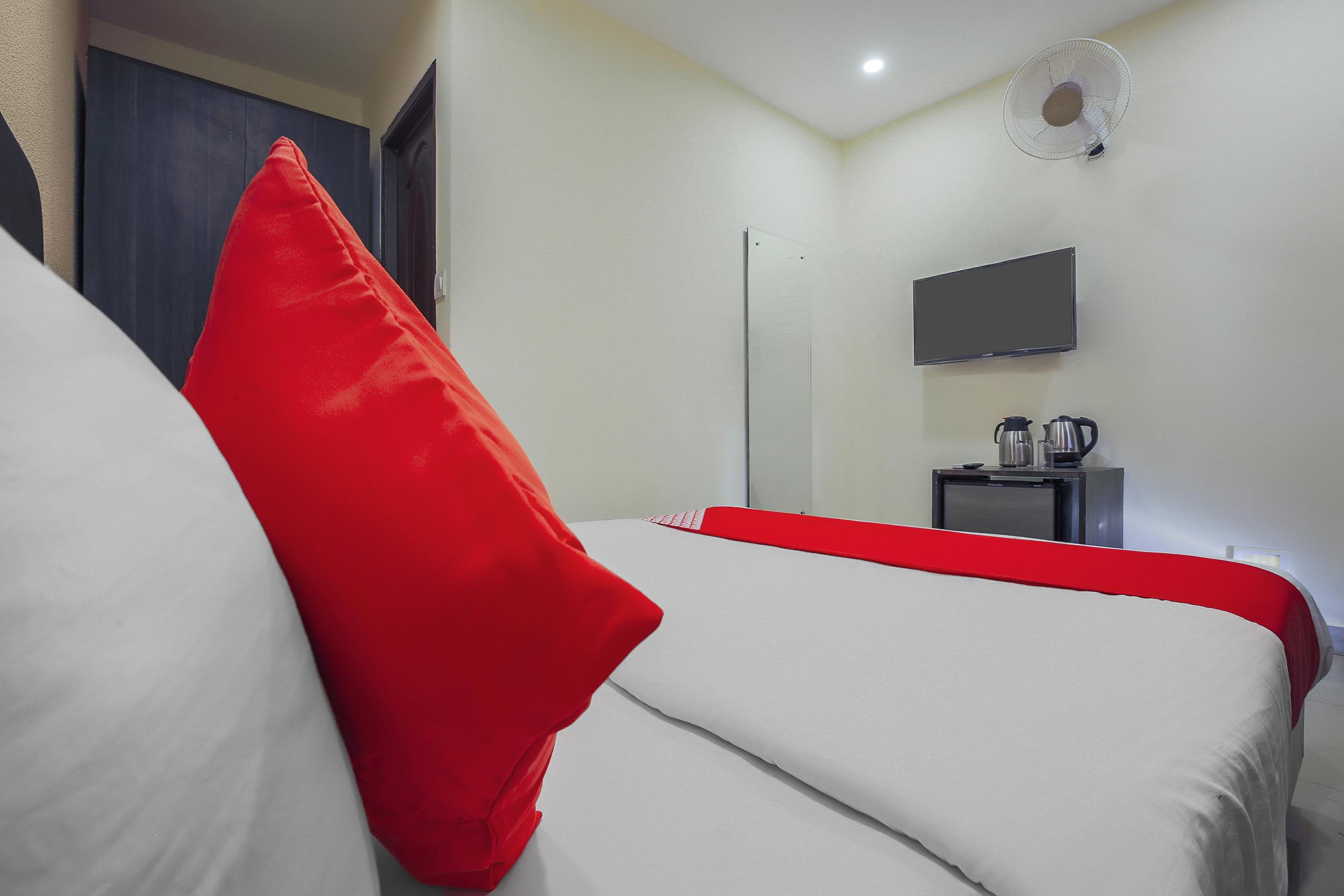 Fabexpress 29 Beach House, Morjim Beach Esterno foto