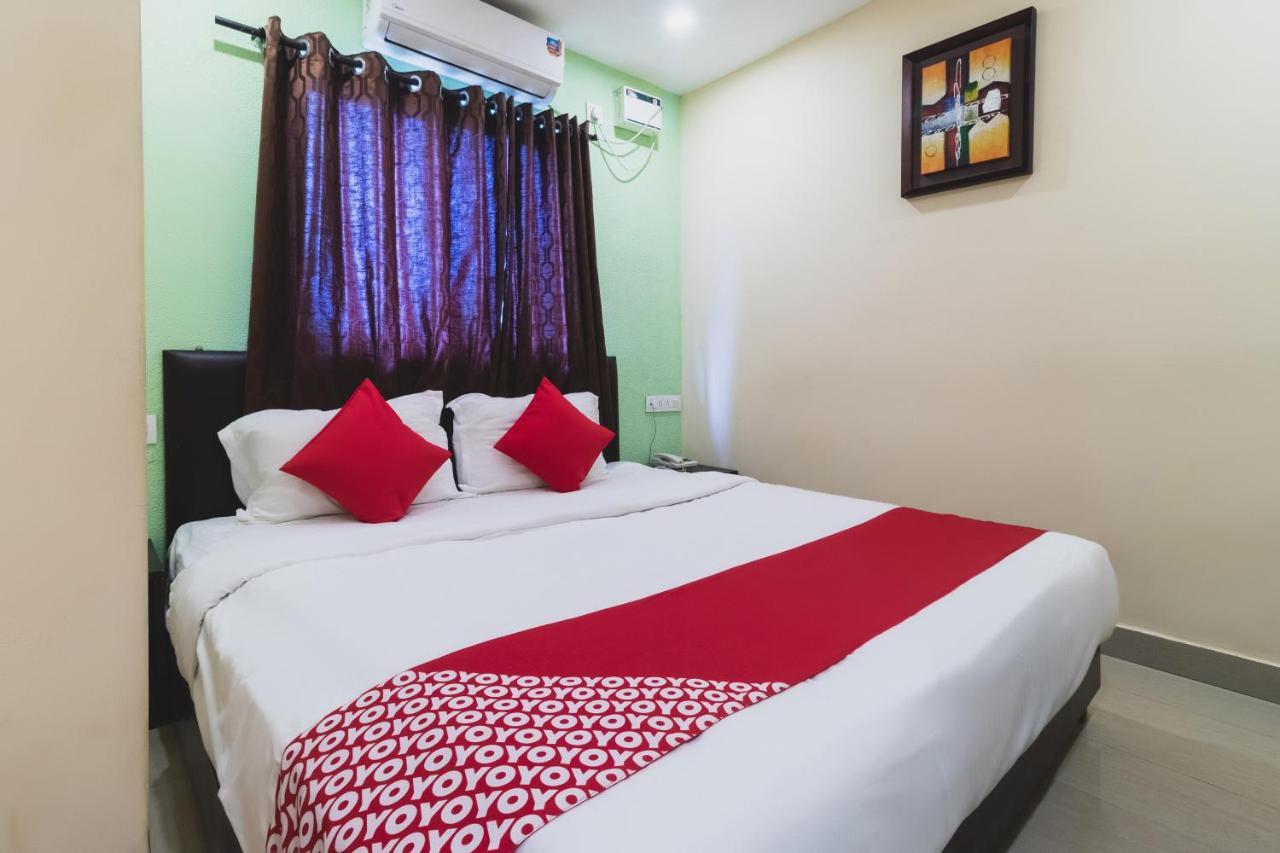 Fabexpress 29 Beach House, Morjim Beach Esterno foto