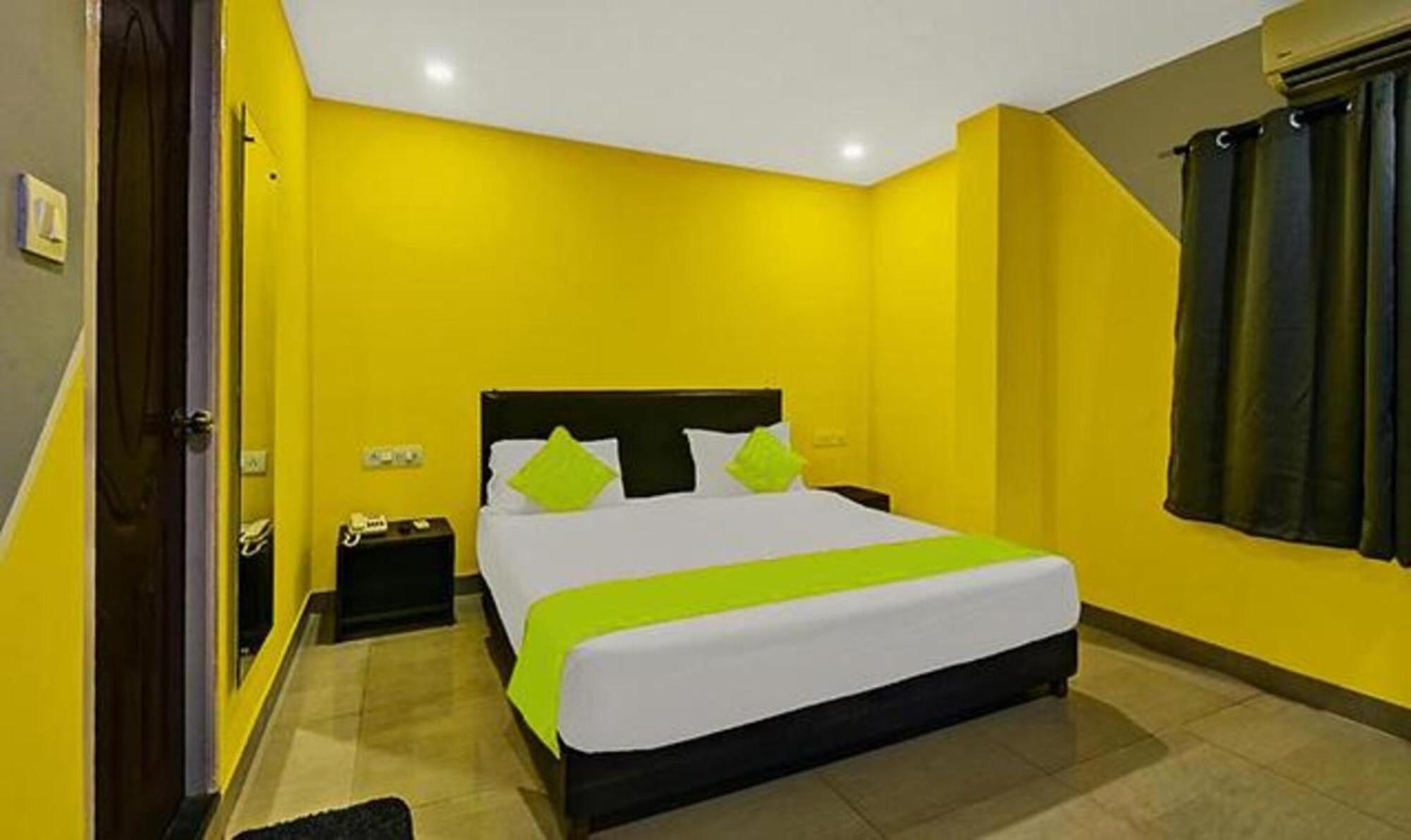 Fabexpress 29 Beach House, Morjim Beach Esterno foto