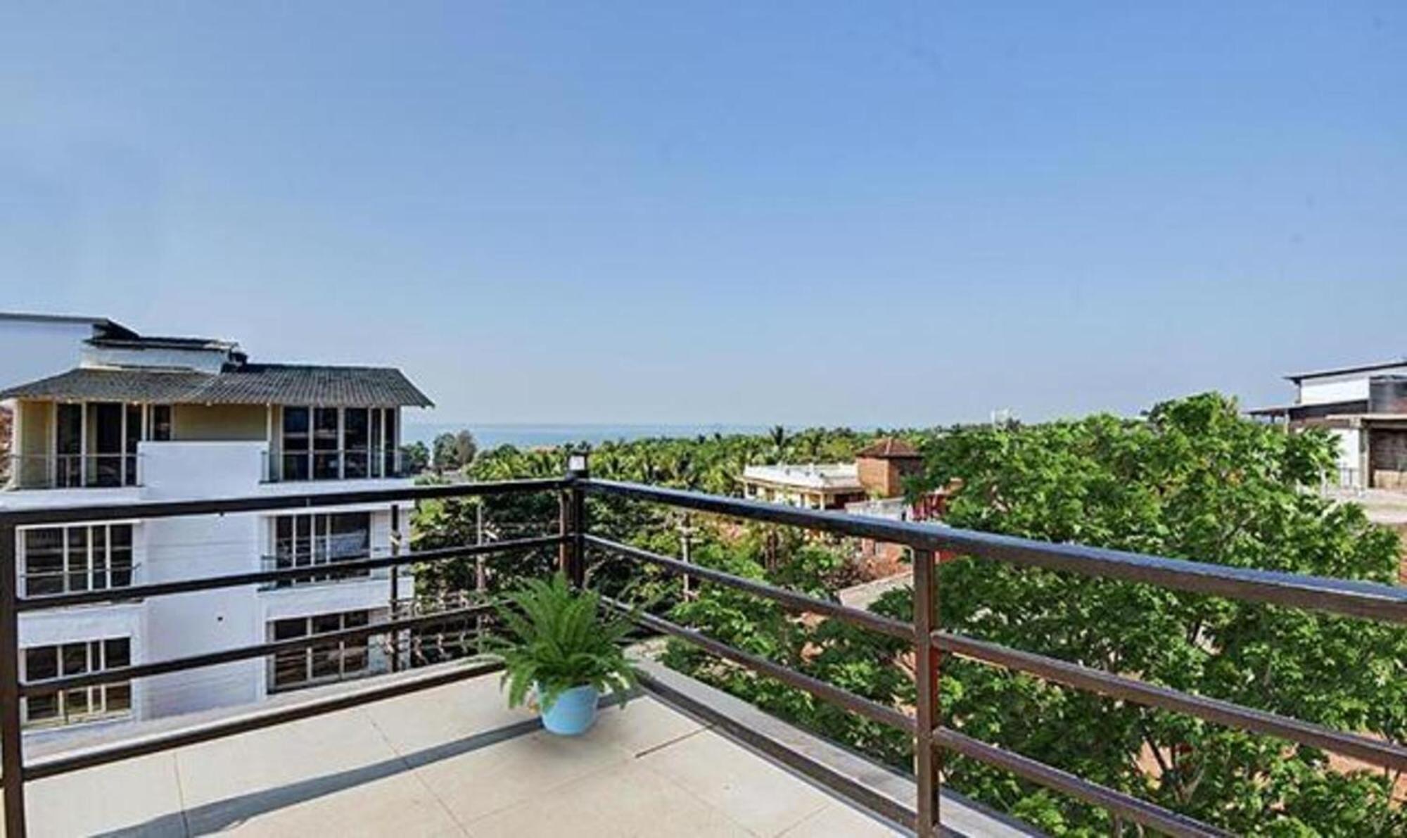 Fabexpress 29 Beach House, Morjim Beach Esterno foto