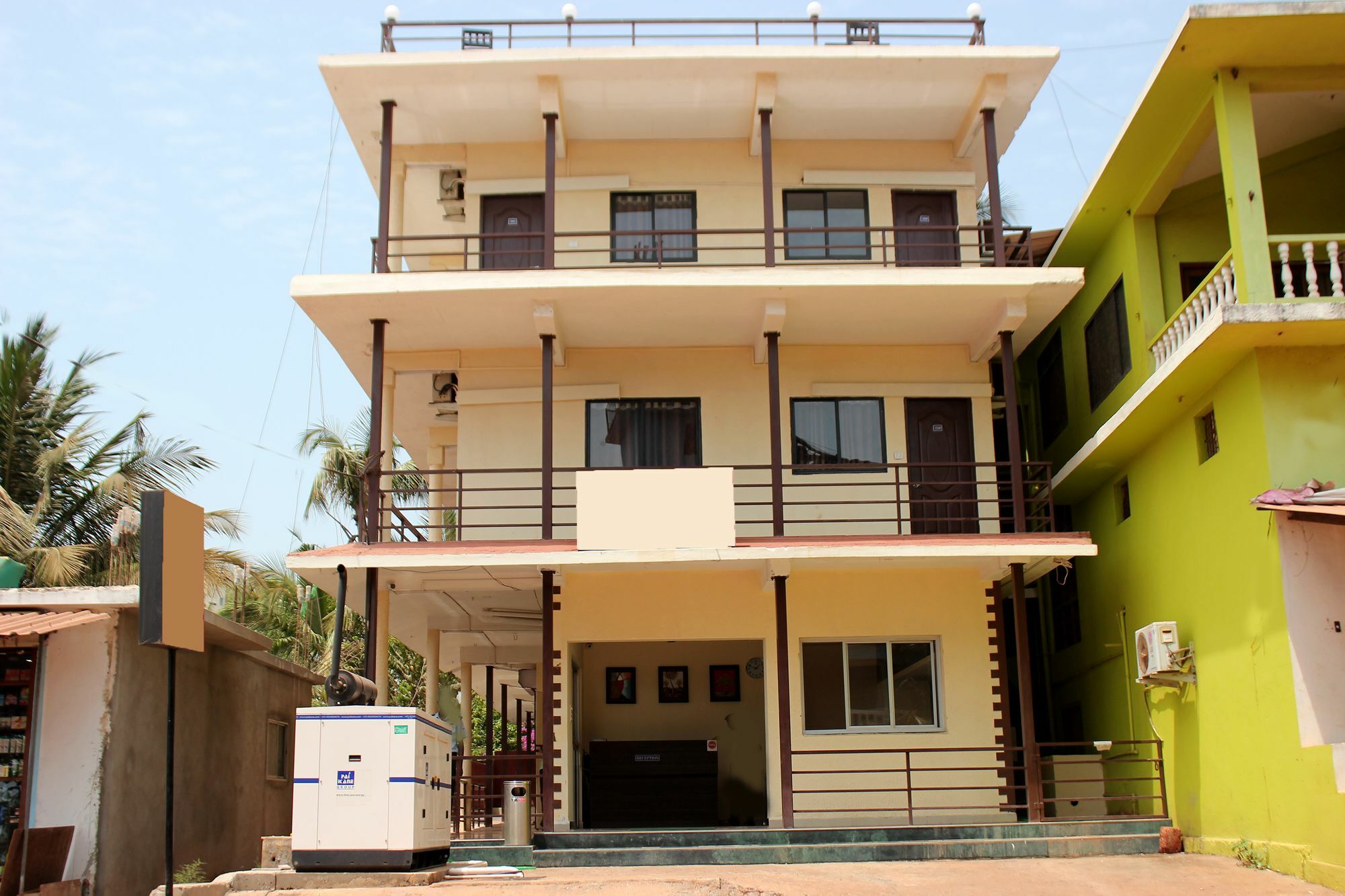 Fabexpress 29 Beach House, Morjim Beach Esterno foto